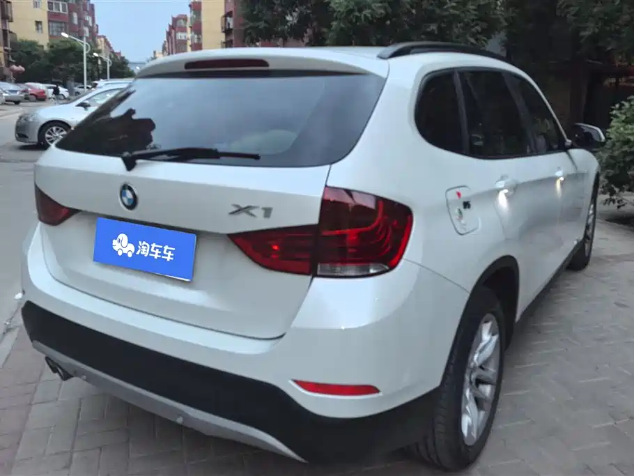 BMW X1 2015 Model sDrive18i Fashion Advanced Edition фото 3
