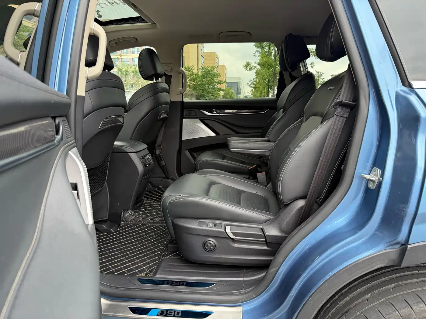 SAIC Maxus D90 2017 2.0T Automatic 4WD Sirius фото 13