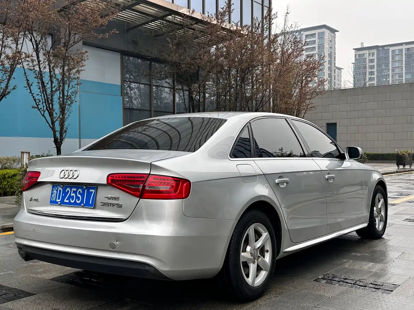 Audi A4L 2015 35 TFSI Auto Standard фото 4