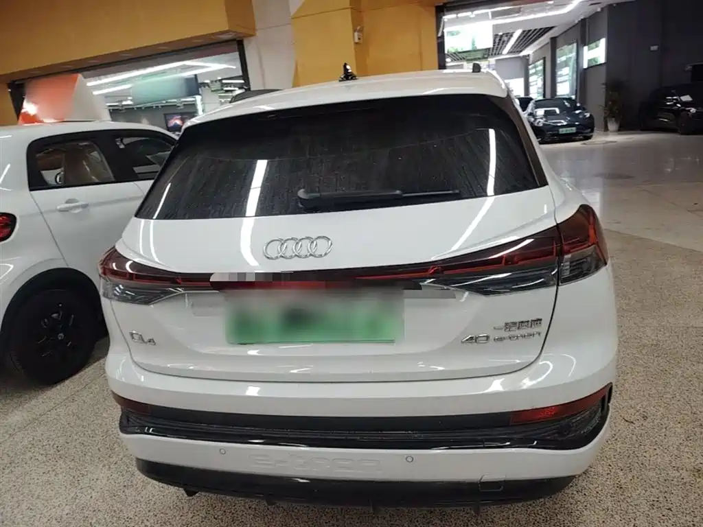 Audi Q4 e-tron 2023 40 e-tron Innovation Edition фото 6