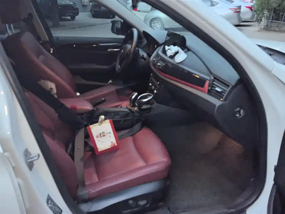 BMW X1 2015 Model sDrive18i Fashion Advanced Edition фото 8