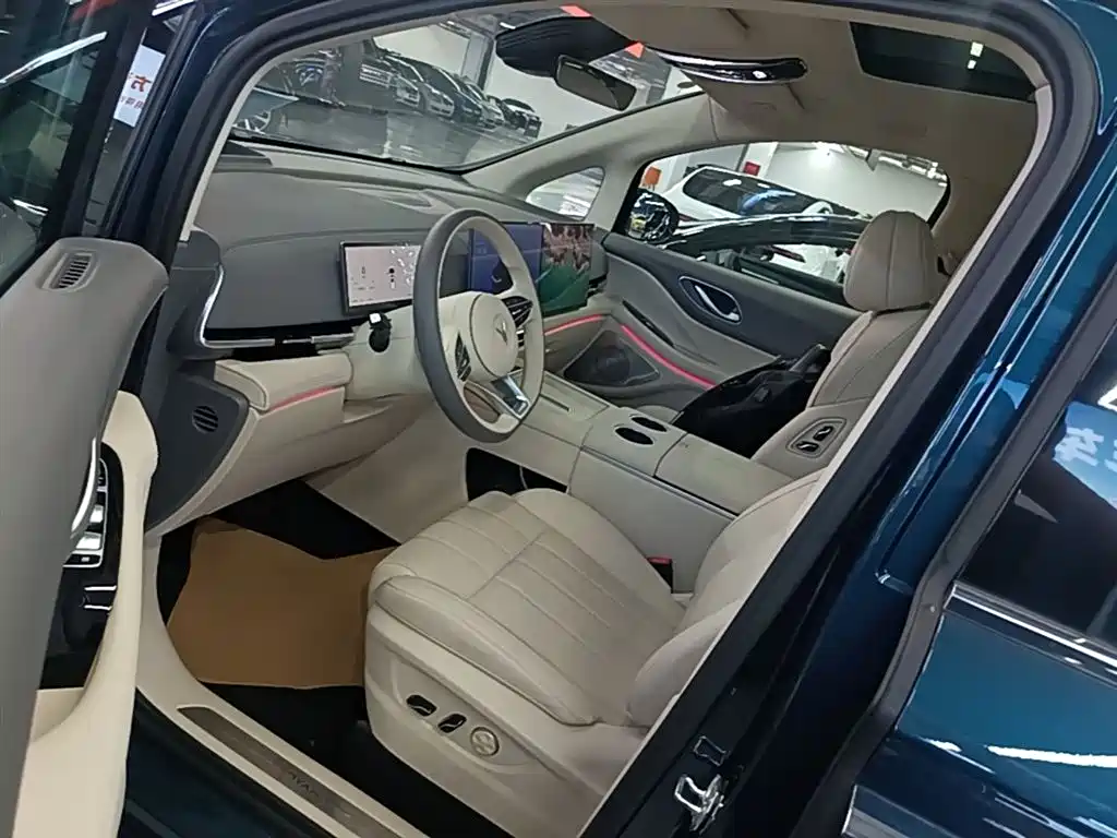 Voyah Auto Voyah Dreamer 2025 PHEV AWD Flagship Kunpeng Edition фото 16