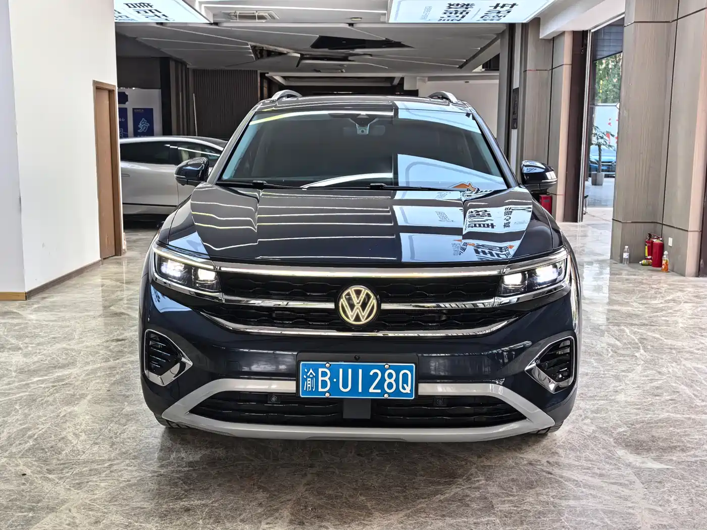 Volkswagen Talagon 2023 Facelift 380TSI 4WD Luxury Premium Pro Edition 6-Seater фото 2