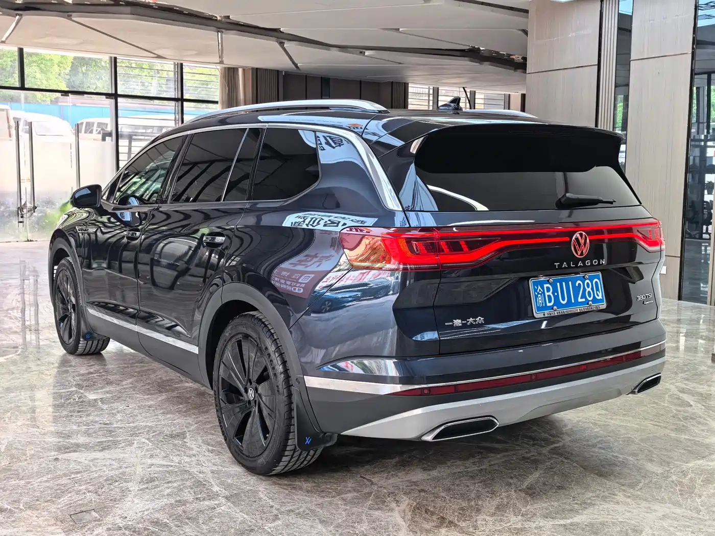 Volkswagen Talagon 2023 Facelift 380TSI 4WD Luxury Premium Pro Edition 6-Seater фото 5