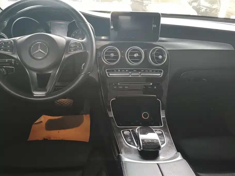Mercedes-Benz GLC 2016 GLC 260 4MATIC Luxury фото 13