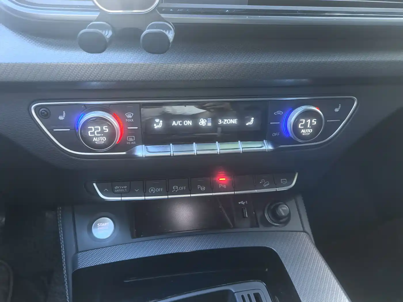 Audi Q5L 2022 40T Luxury Dynamic фото 10