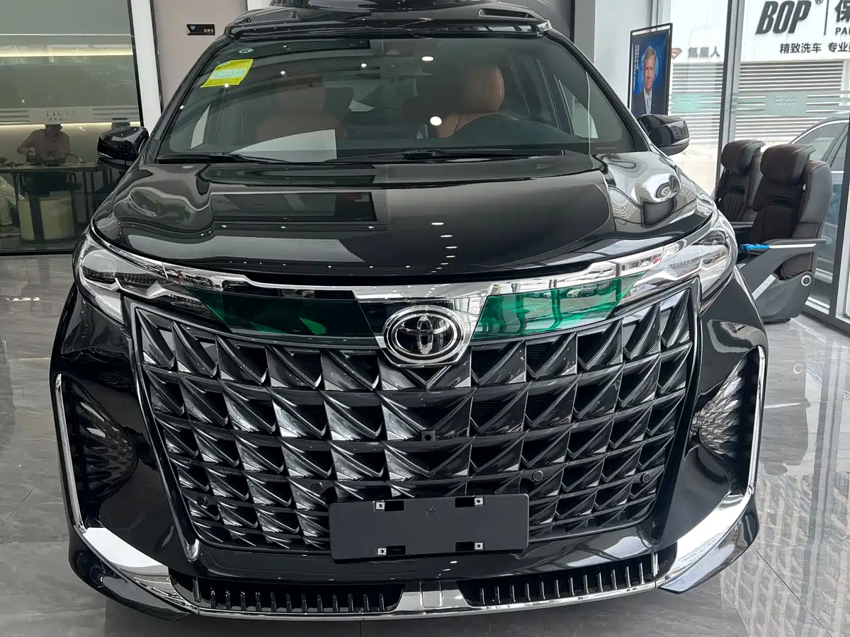Toyota Sienna 2026 Model 2.5L Hybrid 2WD Comfort Edition фото 2