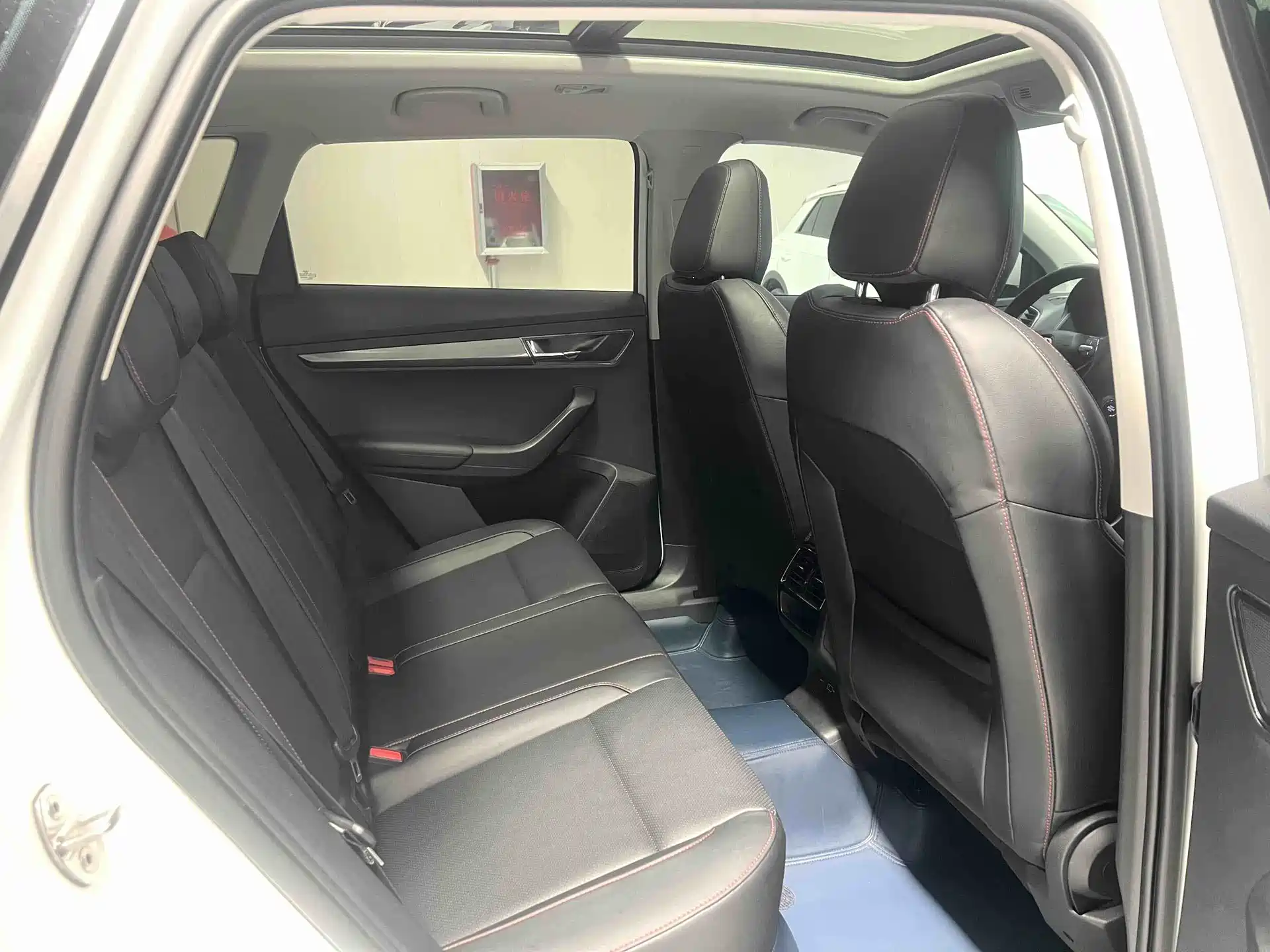 Photo 13 - Škoda Karoq