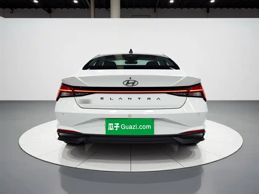 Hyundai Elantra 2022 1.5L CVT GLX Elite Edition фото 6
