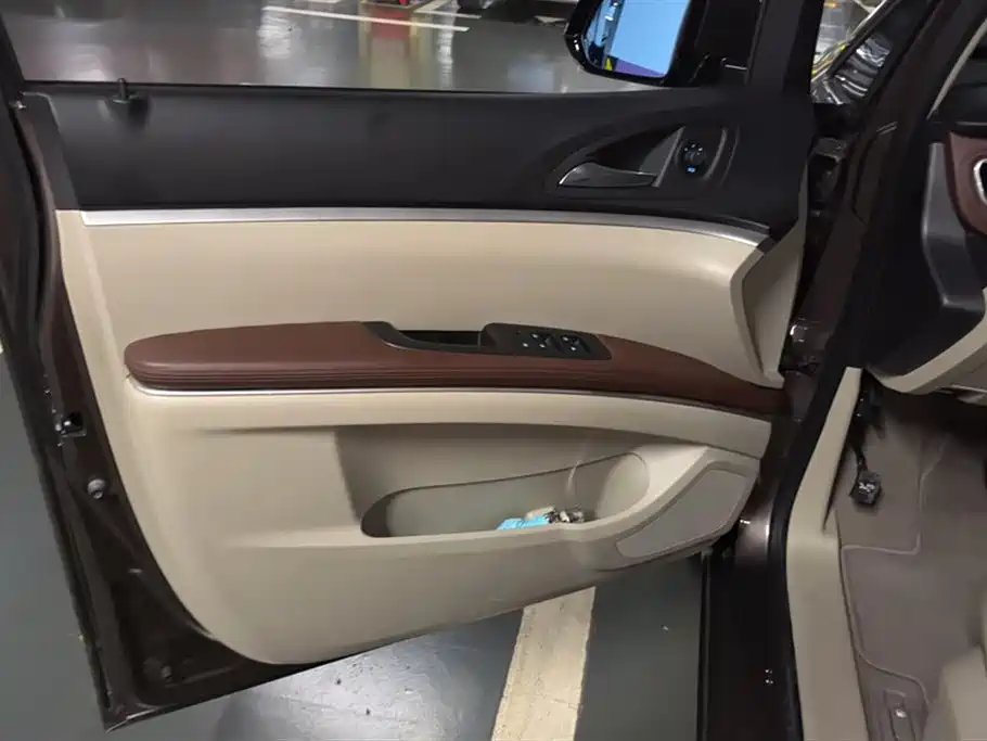 Buick GL8 2014 3.0L GT Luxury Business Elegance фото 7