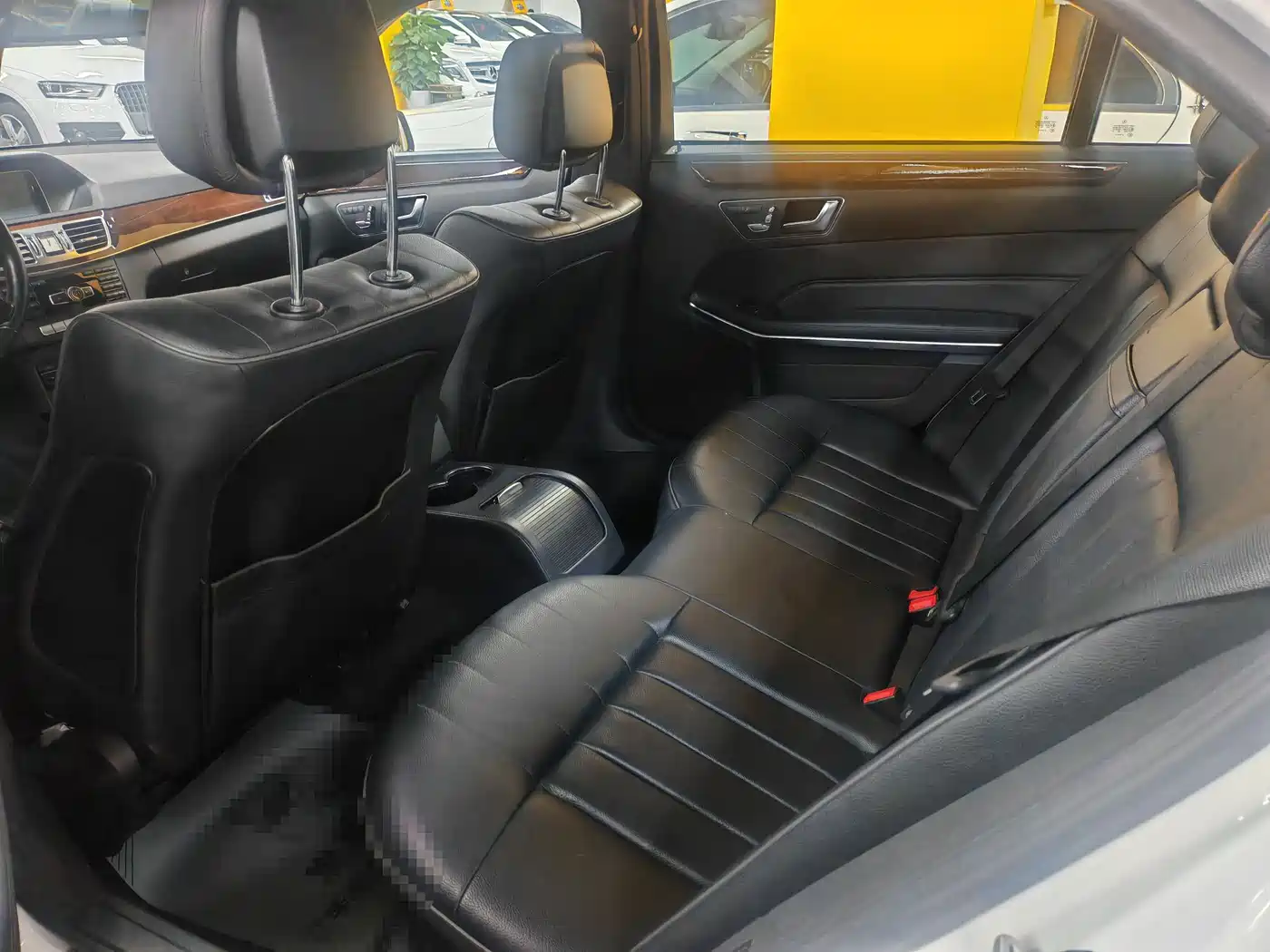 Mercedes-Benz E-Class 2015 E 200 L фото 6