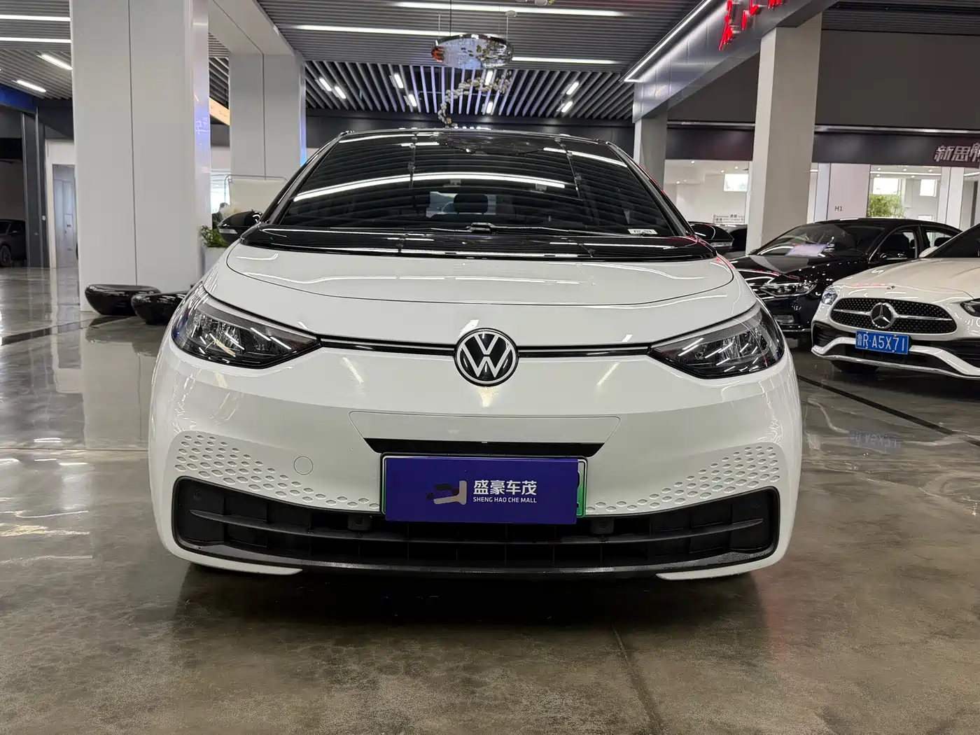 Volkswagen ID.3 2024 Outstanding Edition фото 2