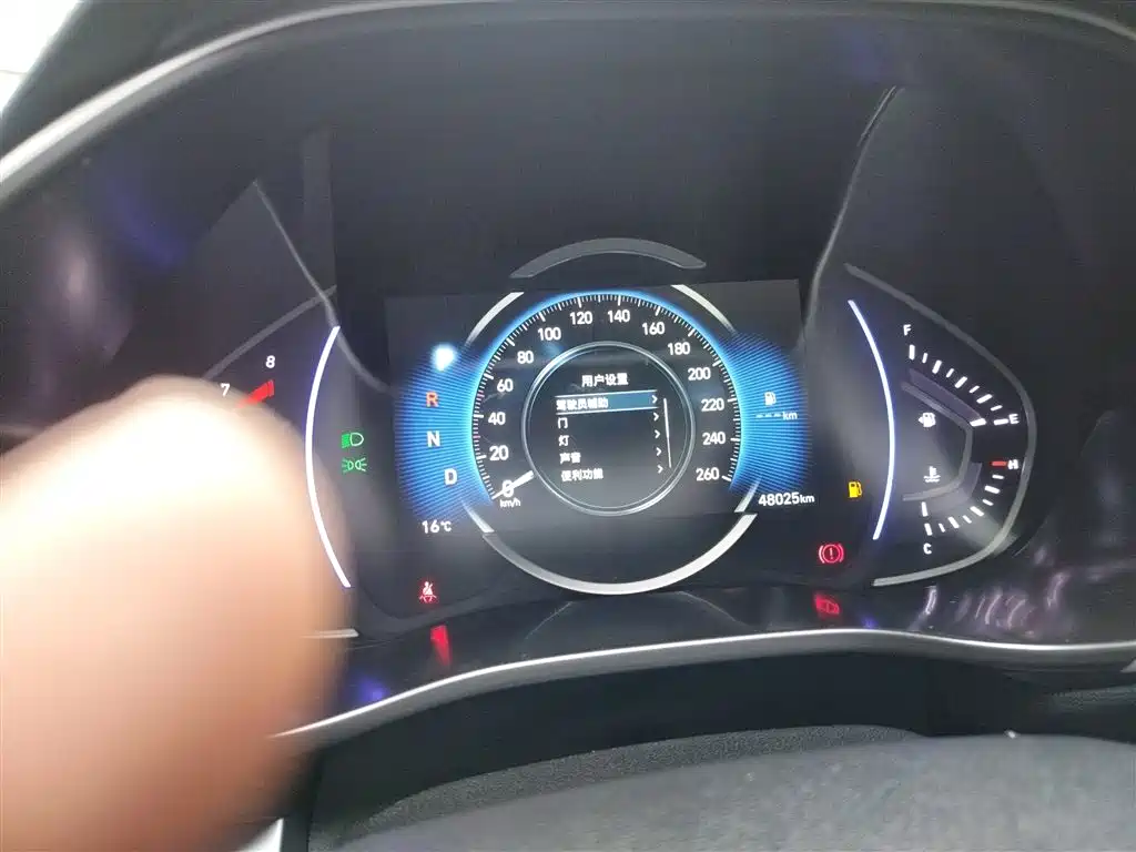 Hyundai Fista 2019 280TGDi Sport Edition China VI фото 8