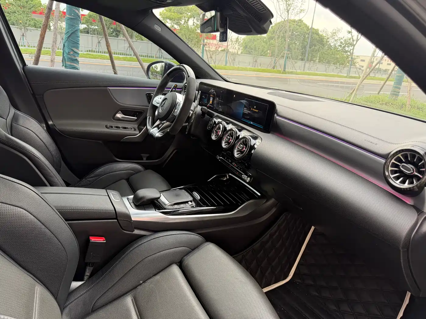 Mercedes-Benz A-Class AMG (Import) 2020 AMG A 45 4MATIC+ фото 9