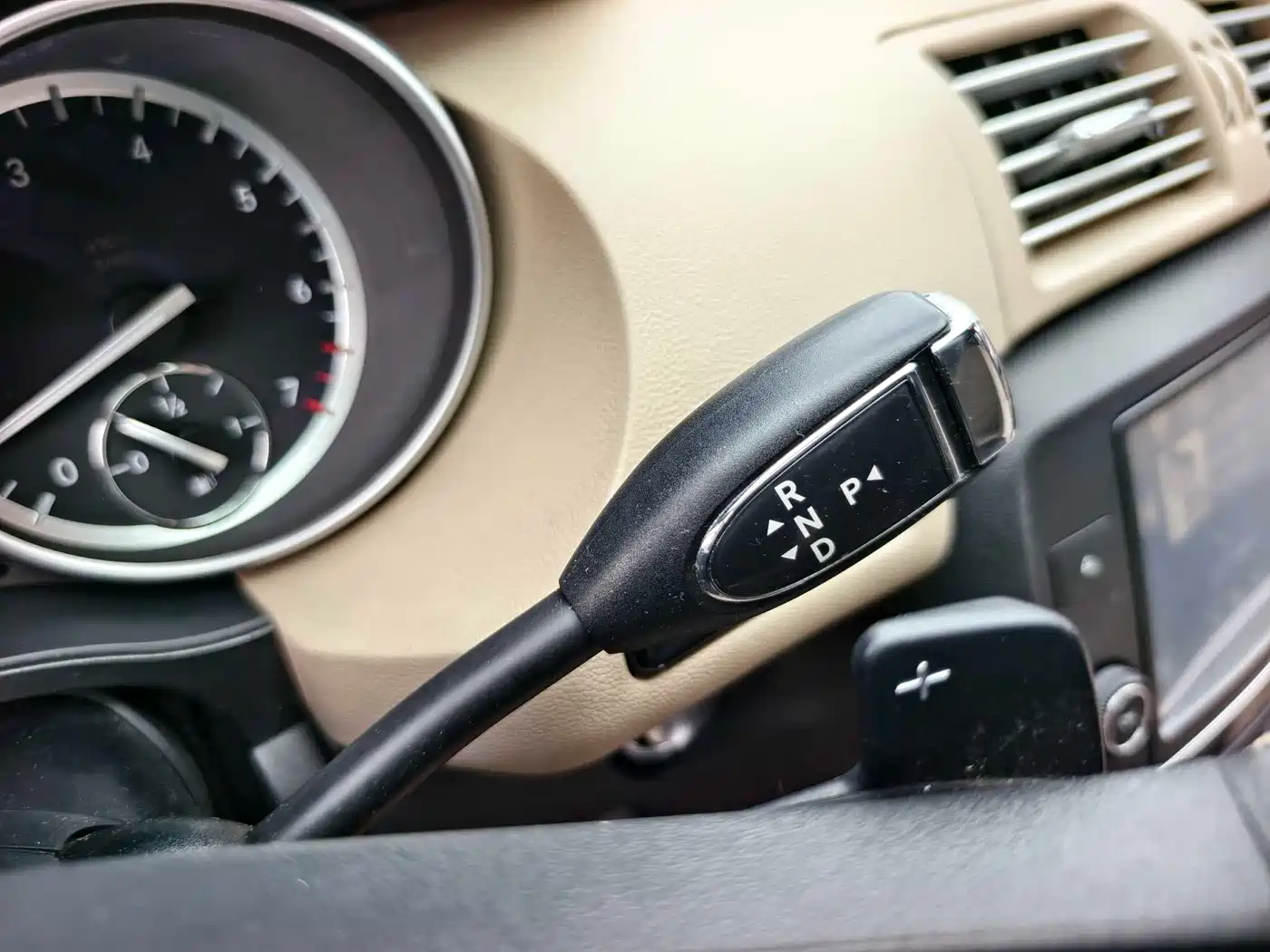 Mercedes-Benz R-Class 2014 R 400 4MATIC Luxury фото 8