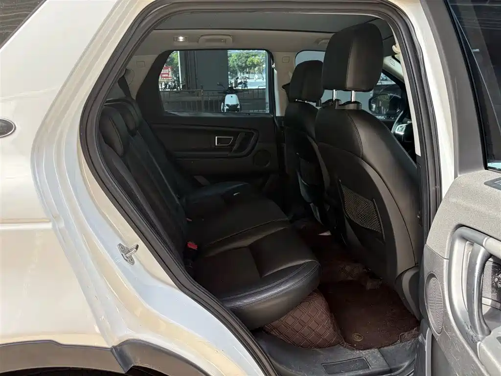 Land Rover Discovery Sport 2017 2.0T PURE фото 8