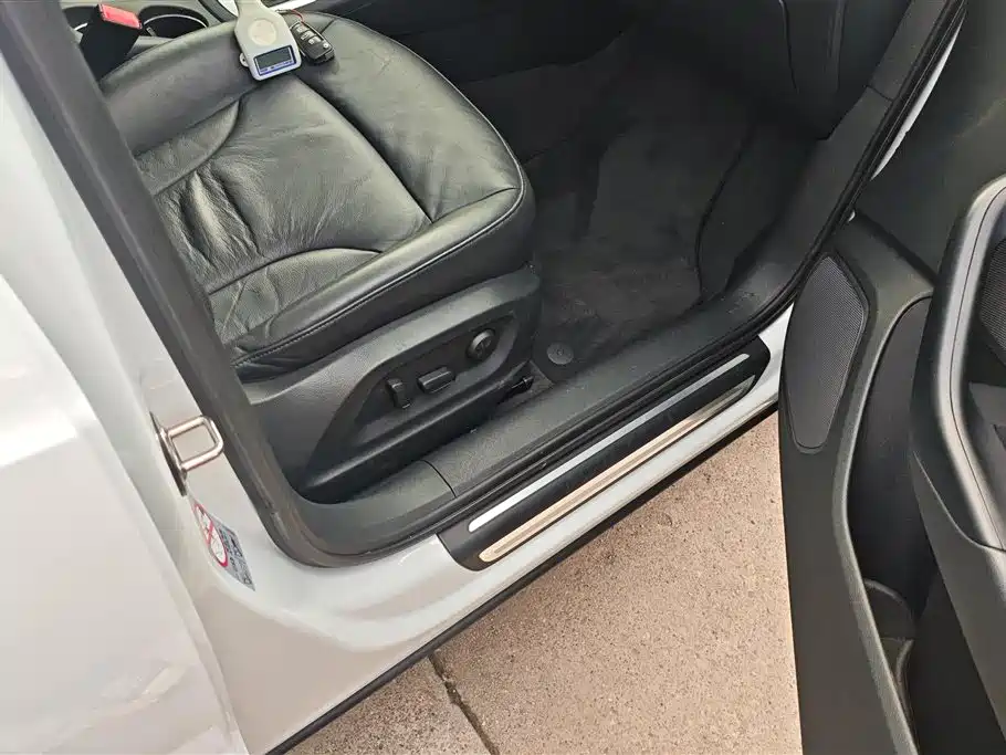 Audi Q3 2015 30 TFSI Comfort фото 8
