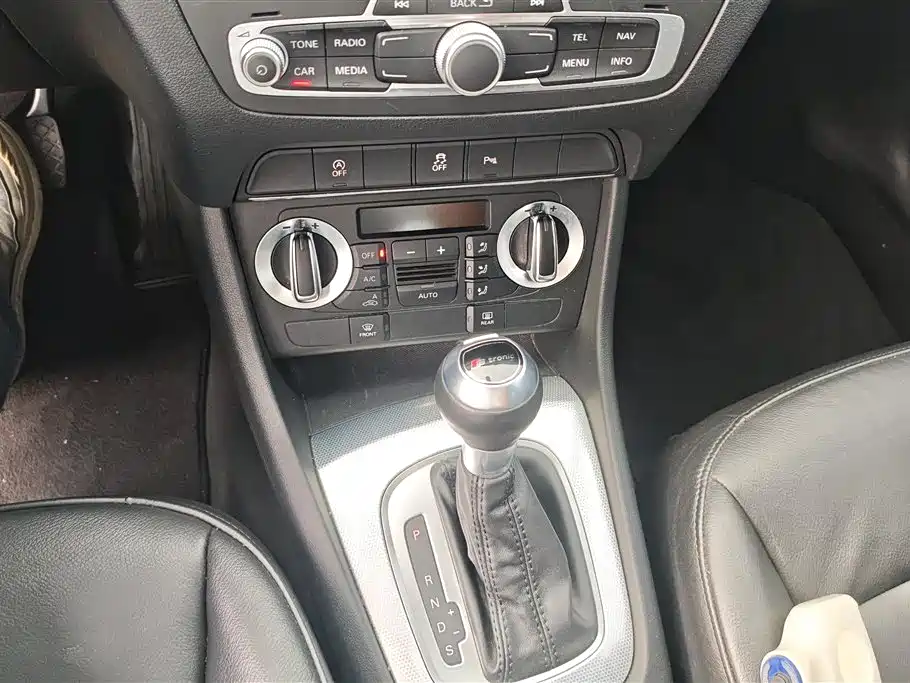 Audi Q3 2015 30 TFSI Comfort фото 16
