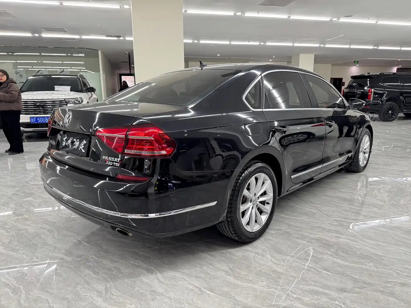 Volkswagen Passat 2017 330TSI DSG Prestige фото 4