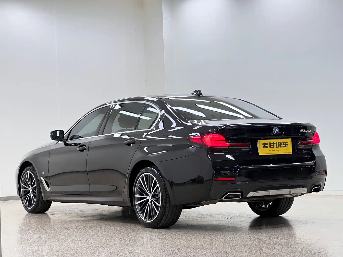 BMW 5 Series 2022 Facelift 530Li Leading M Sport Package фото 7