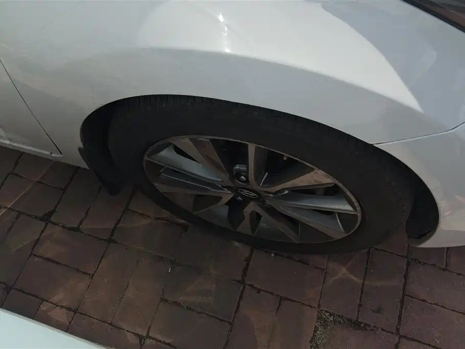 Hyundai Langdong 2015 1.6L Auto Premium фото 6