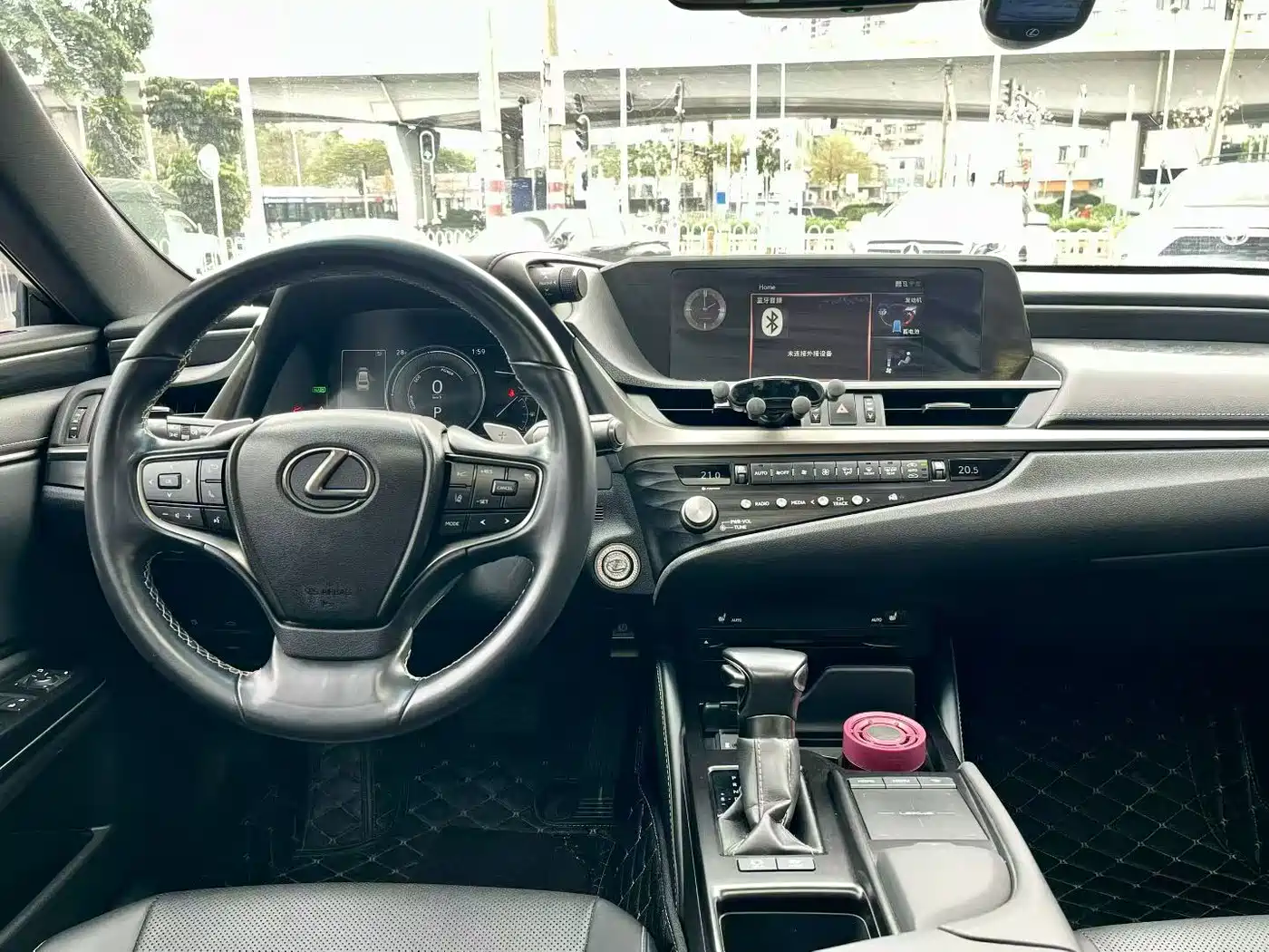 Lexus ES 2018 300h Excellence Edition China VI фото 4