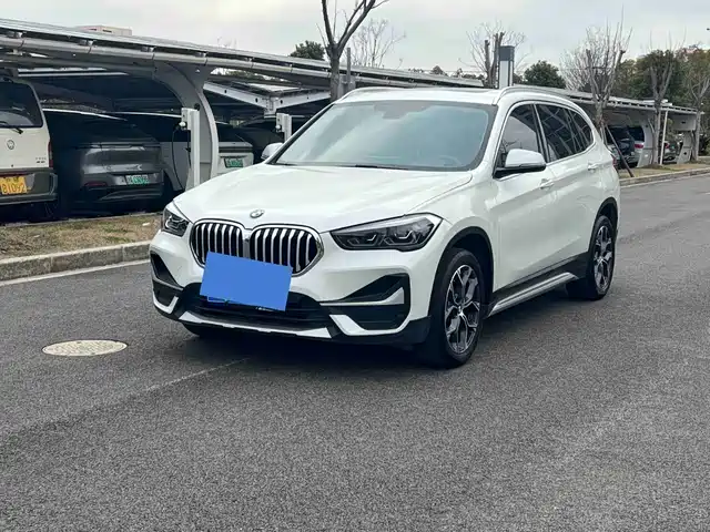 BMW X1 2021 sDrive25Li Leading