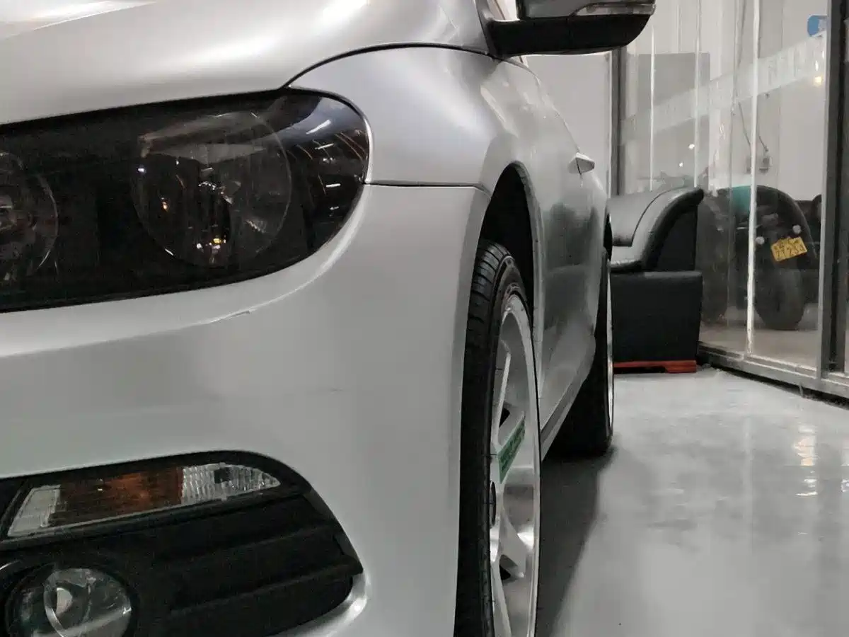 Volkswagen Scirocco 2011 1.4TSI Single Turbo Style Edition фото 10