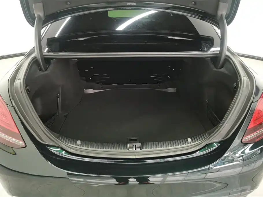 Mercedes-Benz C-Class 2021 C 260 L Sport Edition фото 4