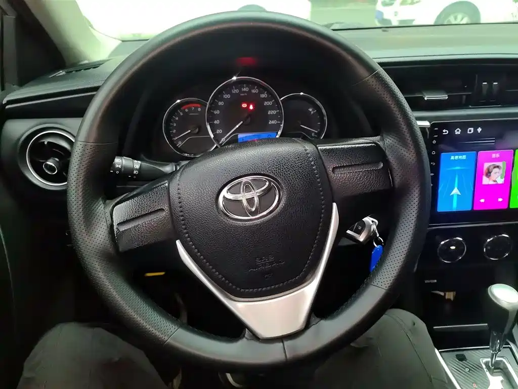 Toyota Corolla 2017 Facelift 1.2T S-CVT GL фото 3