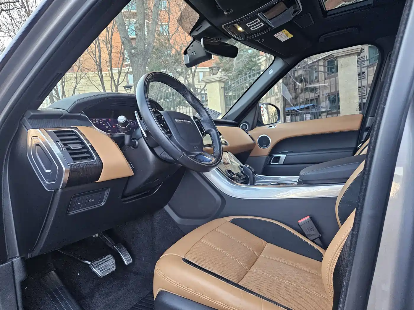 Land Rover Range Rover Sport 2021 3.0 L6 Gloss Black Edition фото 6