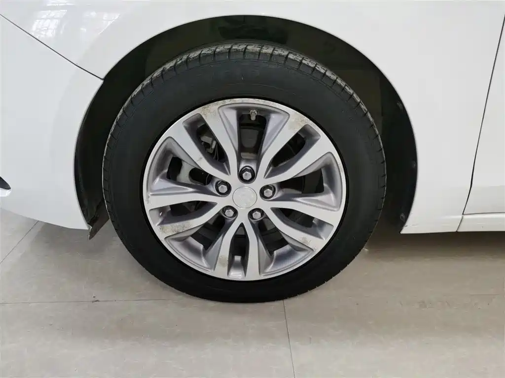 Buick Excelle 2019 18T Auto Connected Elite China VI фото 25