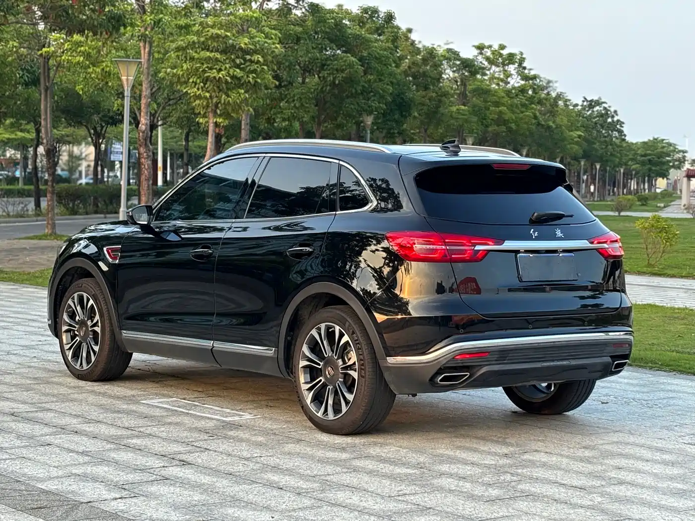 Hongqi HS5 2019 2.0T Smart Connect Enjoy 4WD Edition фото 4