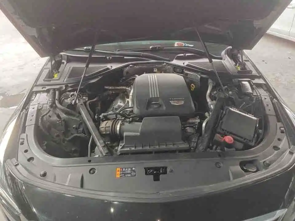 Фото 10 - Cadillac CT6