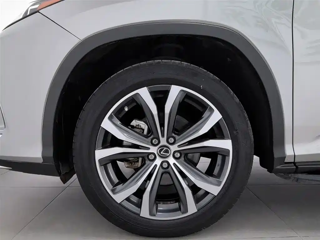 Lexus RX 2020 Facelift 300 AWD Elegance Edition фото 17