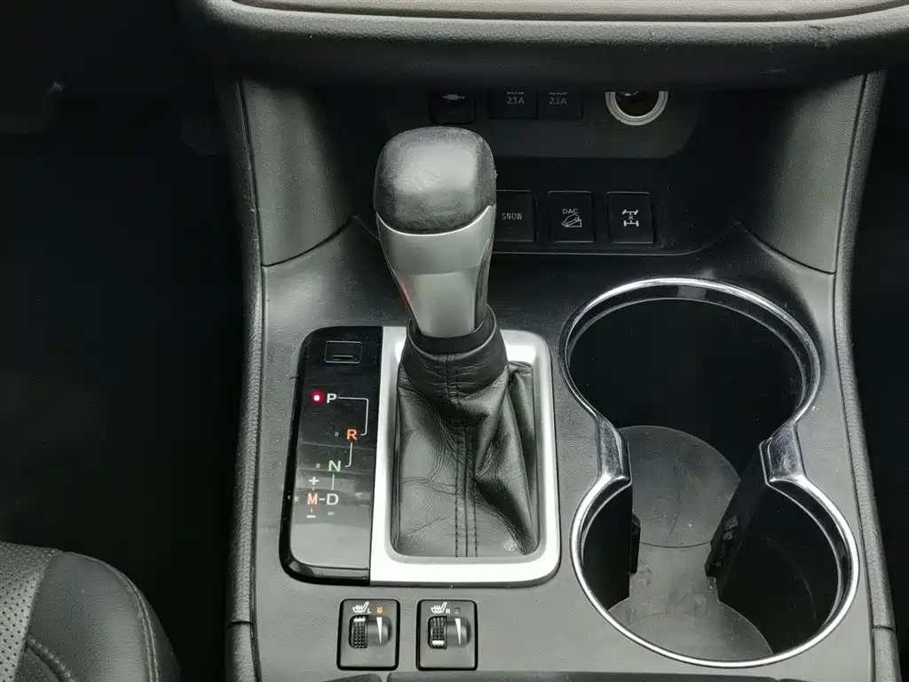 Toyota Highlander 2018 2.0T 4WD Luxury 7-seater China VI фото 13