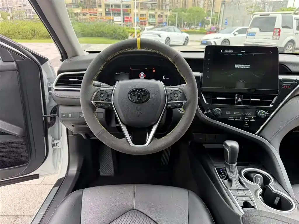Toyota Camry 2021 2.5G Luxury Edition фото 13