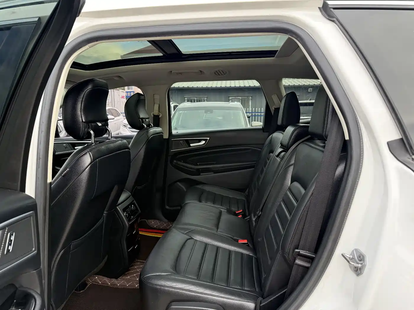 Ford Edge 2017 2016 EcoBoost 245 2WD Luxury 7-Seater