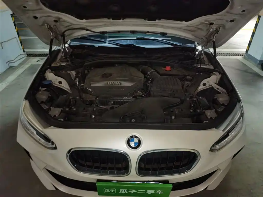 BMW 1 Series 2022 120i M Sport фото 17