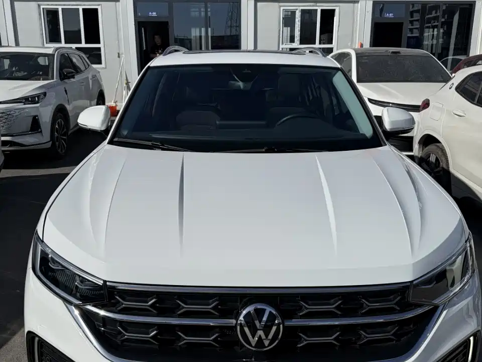 Volkswagen Tayron 2023 280TSI 2WD Luxury Plus Advanced Edition фото 3