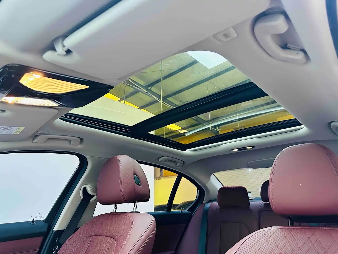 BMW i3 2024 eDrive 35 L фото 6