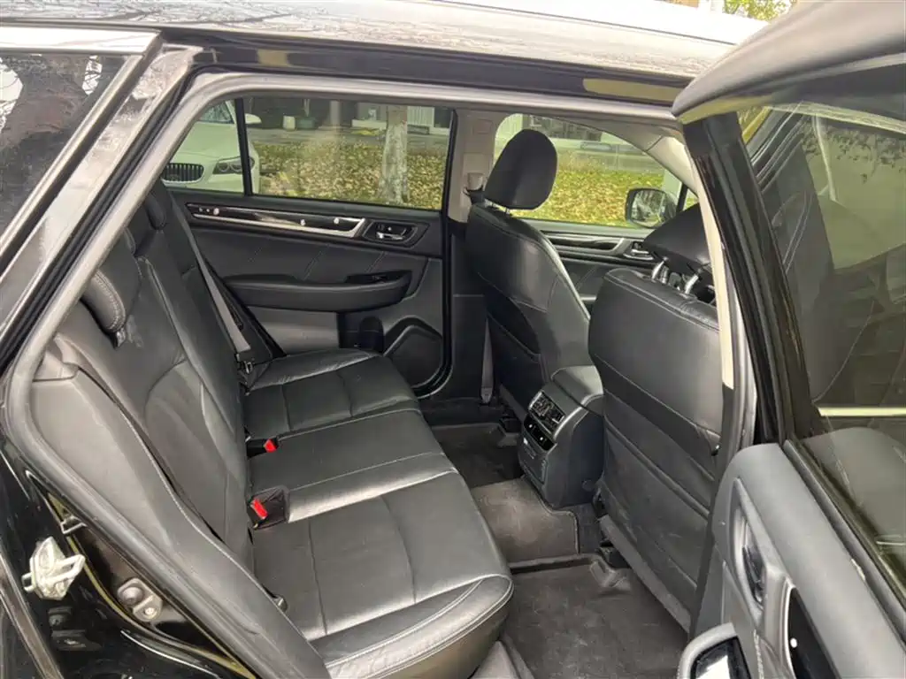 Subaru Outback 2016 2.5i Sport Navigation Edition фото 22