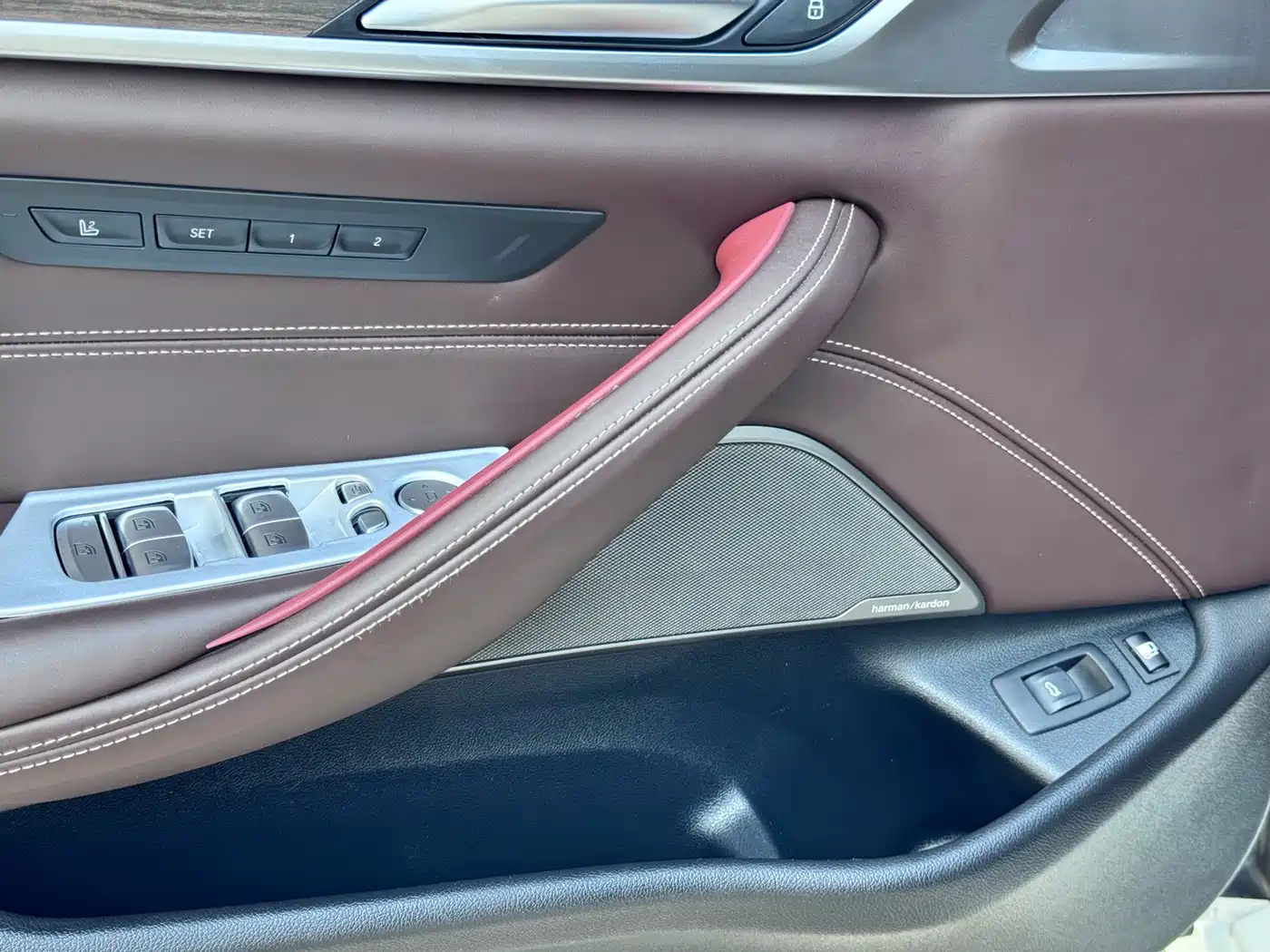 BMW 5 Series New Energy 2020 530Le Range Upgrade Pioneer Edition фото 22