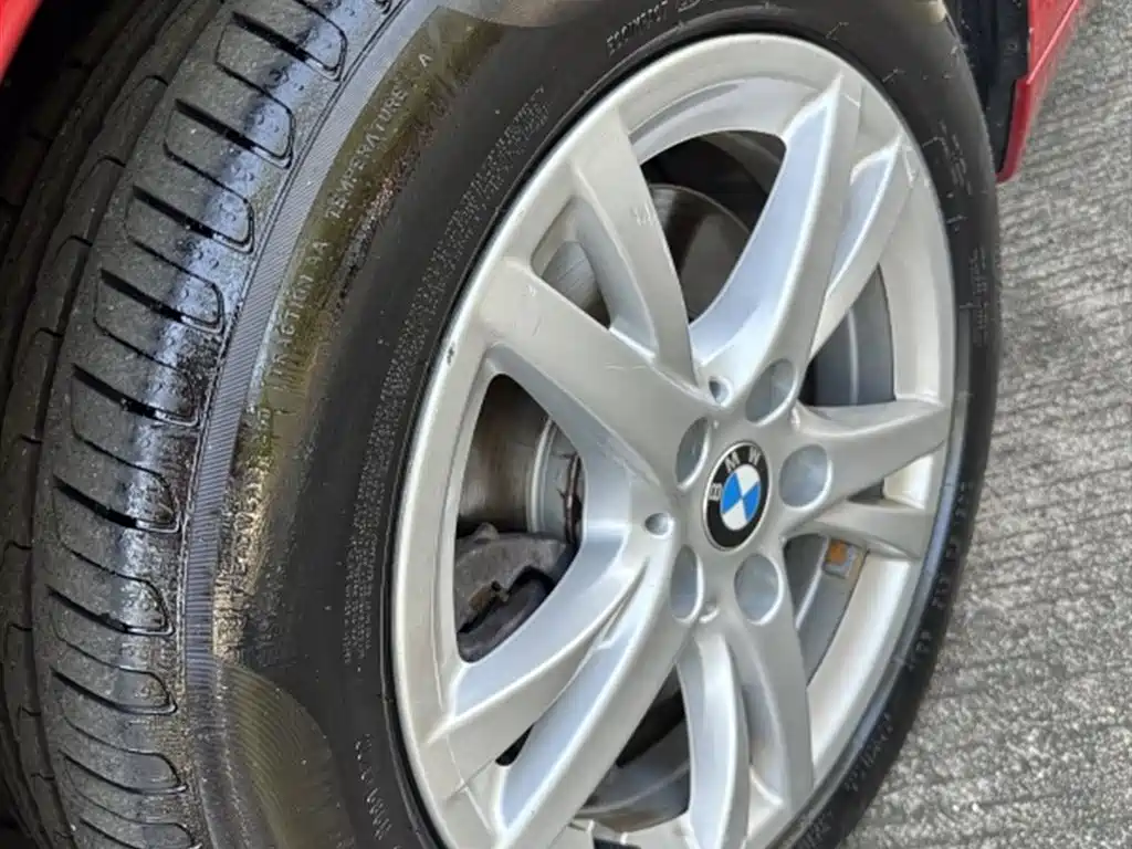 BMW 2 Series Touring 2016 218i Leading фото 18