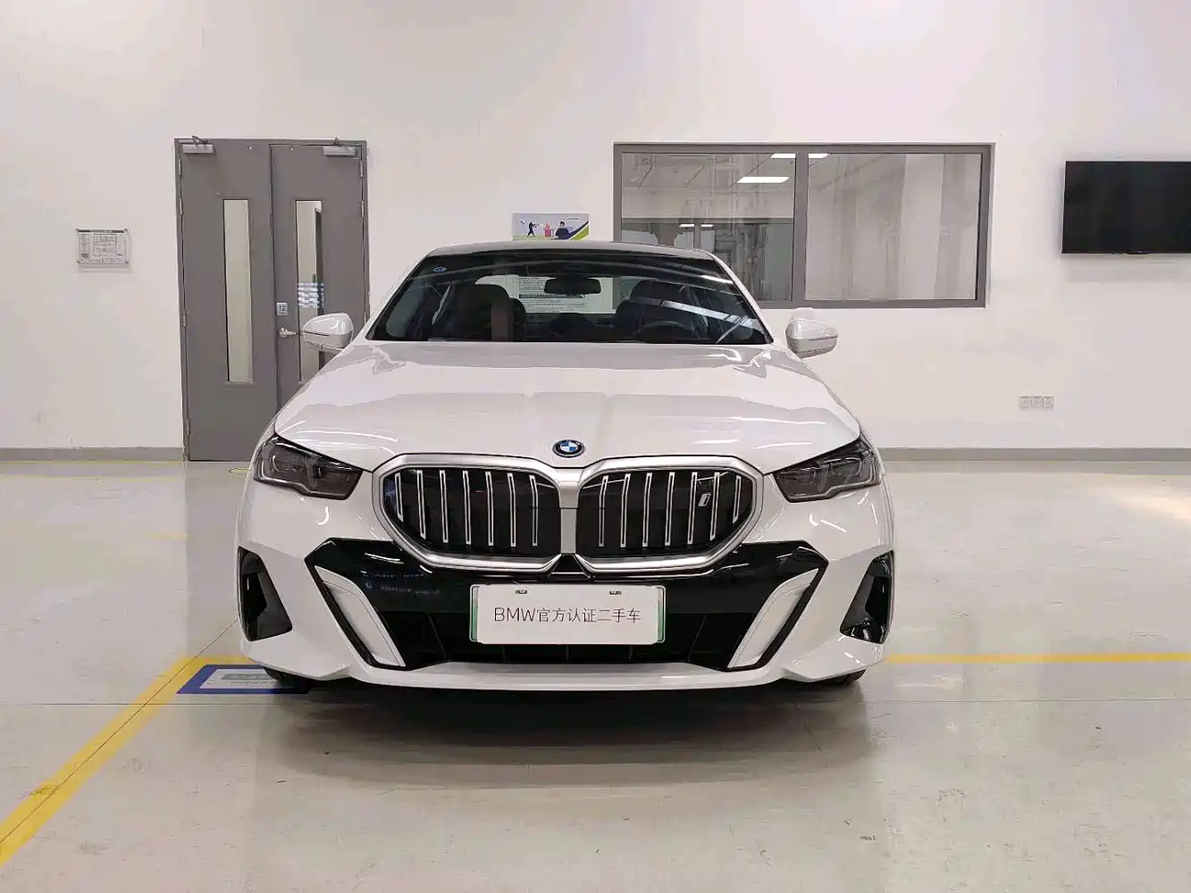 BMW I5