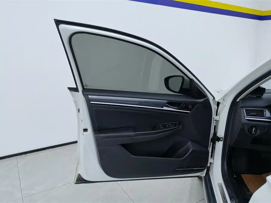 Volkswagen C-TREK 2020 1.5L Automatic Comfort Edition фото 7