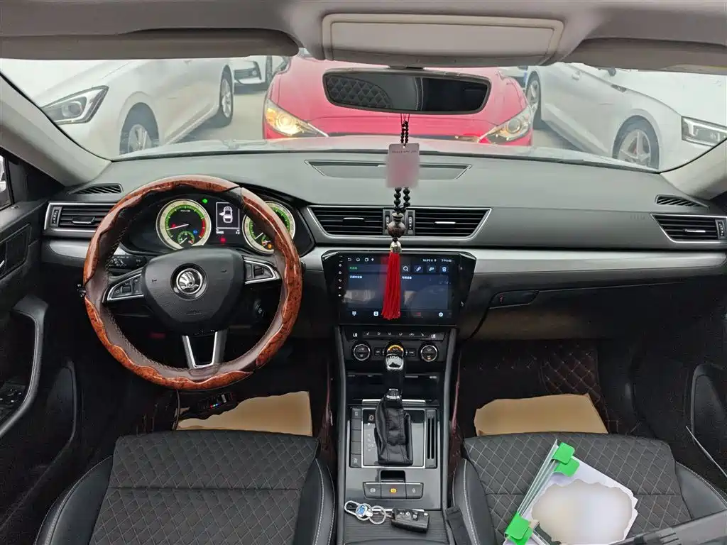 Škoda Superb 2019 TSI280 DSG Comfort Edition фото 10