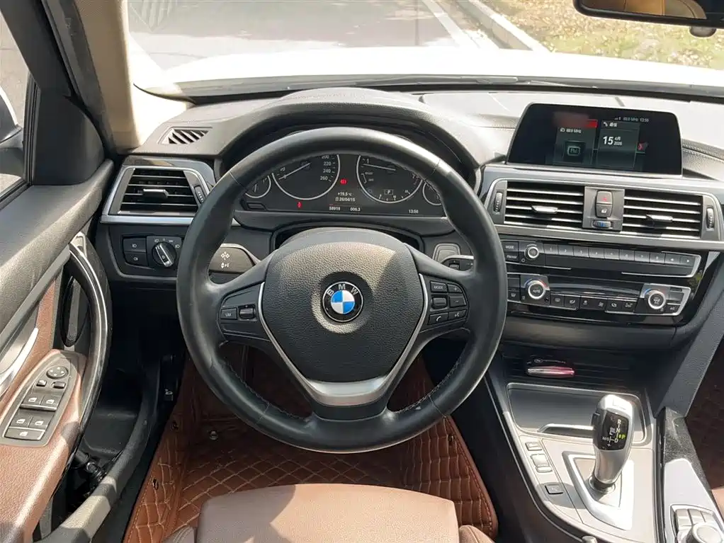BMW 3 Series 2018 320Li Fashion Style фото 7