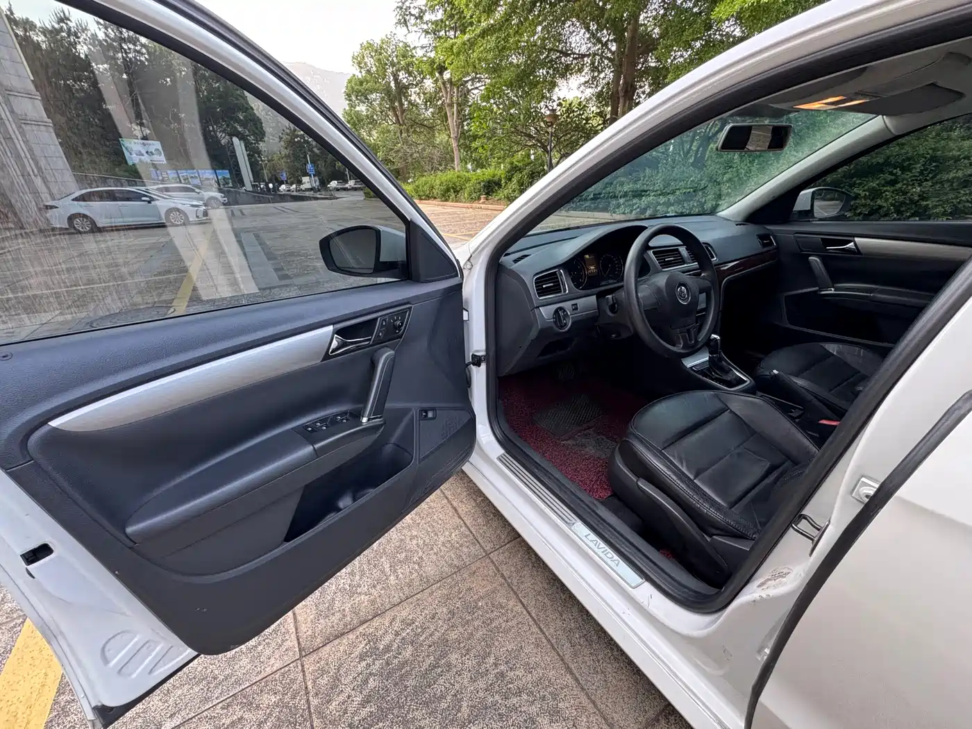 Volkswagen Lavida 2013 Facelift 1.4TSI DSG Comfort фото 10
