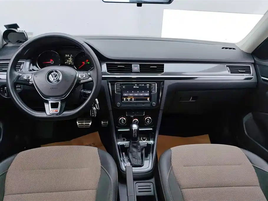 Volkswagen C-TREK 2020 1.5L Automatic Comfort Edition фото 12